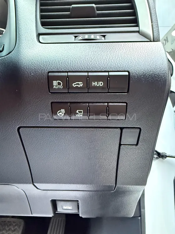 Lexus RX Series 2020 for Sale in Lahore Lexus RX Series 2020 for Sale in Lahore Image-16