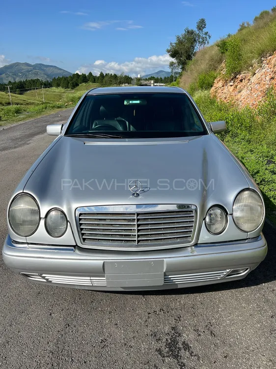 Mercedes Benz E Class 1997 for Sale in Abbottabad Image-1