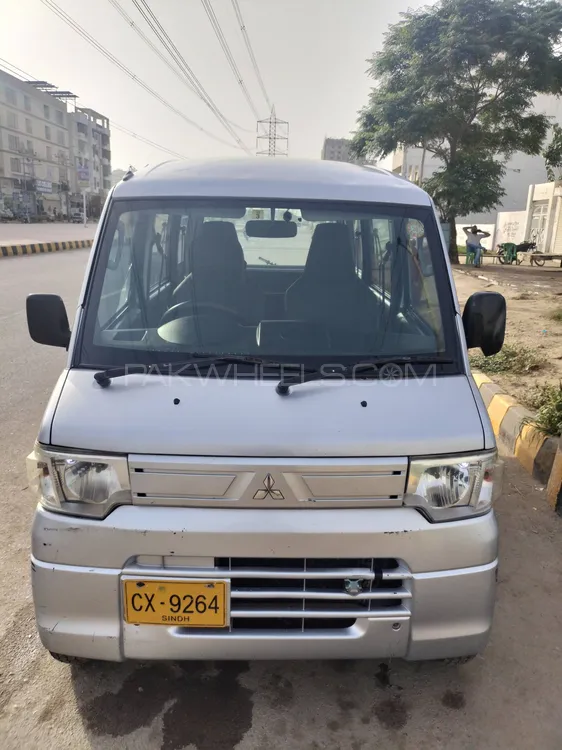 Mitsubishi Minicab 2013 for Sale in Karachi Image-1