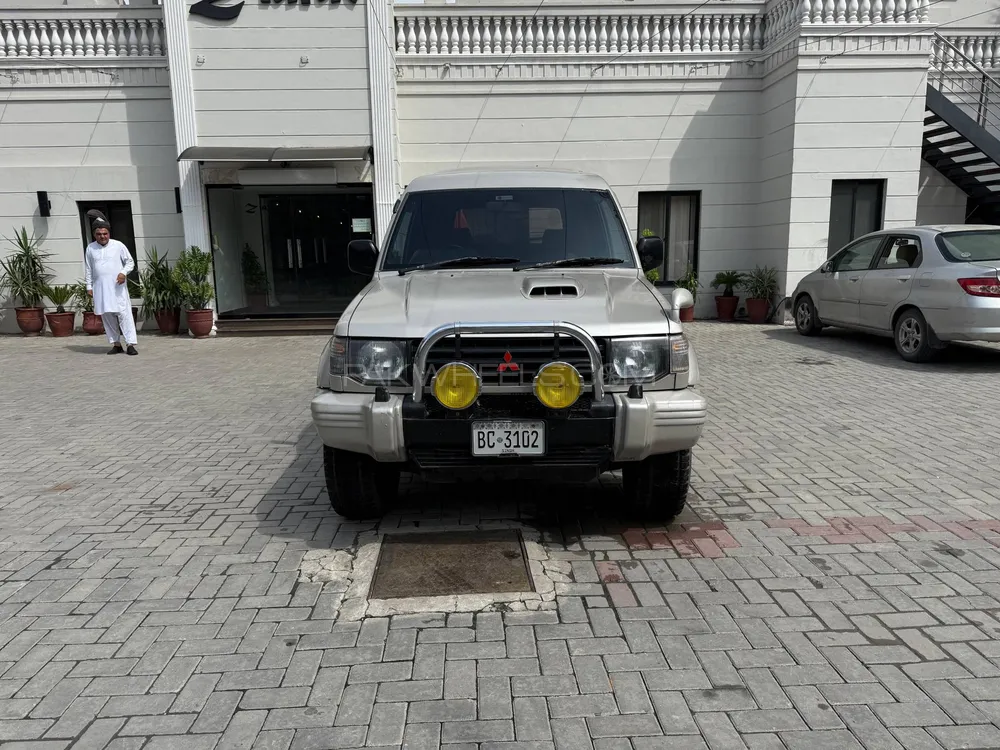 Mitsubishi Pajero 1994 for Sale in Lahore Image-1