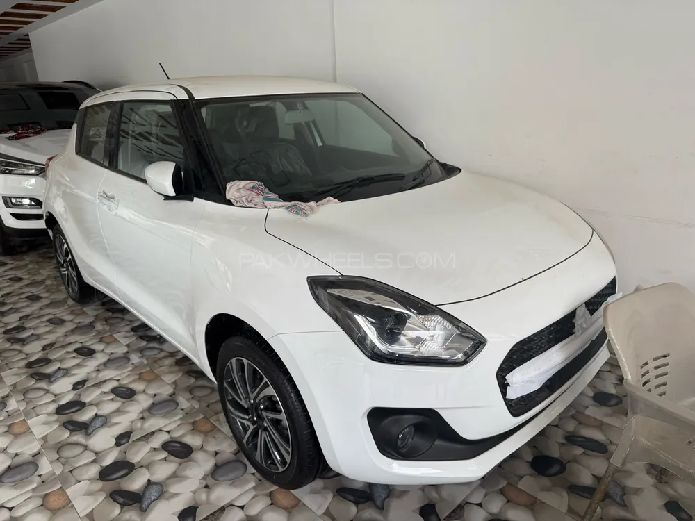Suzuki Swift 2025 for Sale in Karachi Image-1