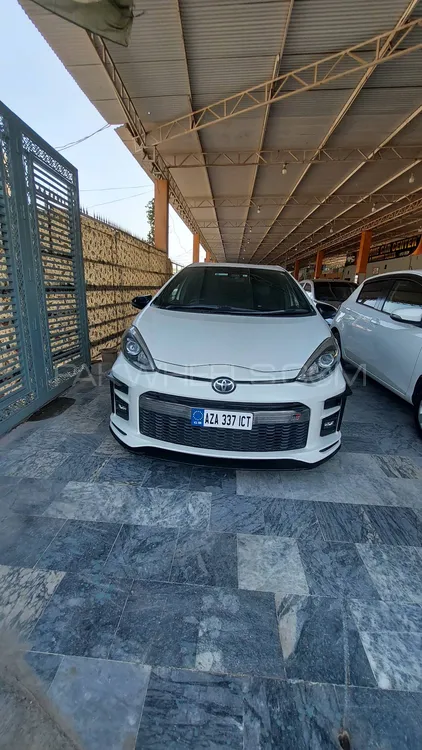 Toyota Aqua 2018 for Sale in Peshawar Image-1
