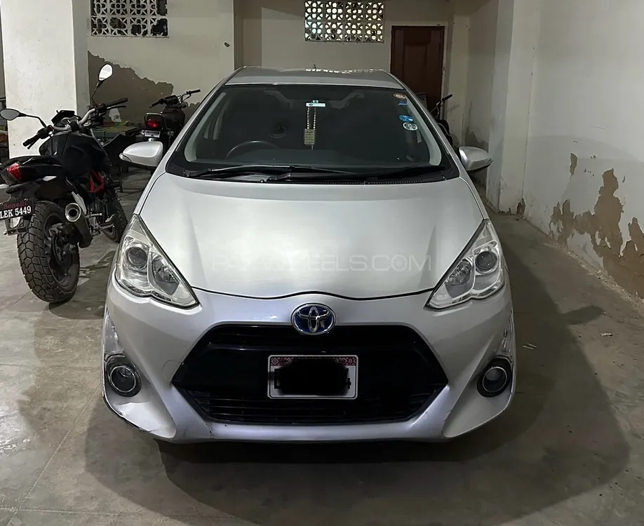 Toyota Aqua 2015 for Sale in Karachi Image-1