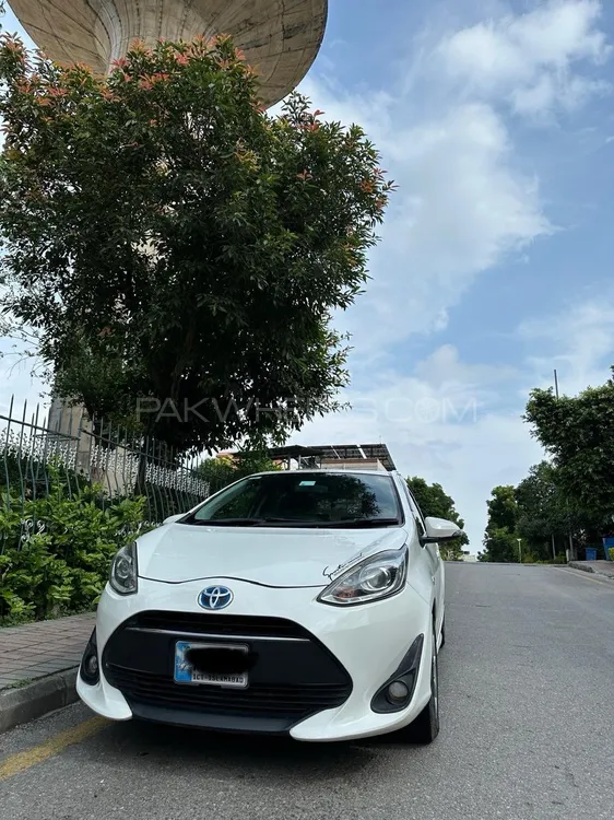Toyota Aqua 2017 for Sale in Rawalpindi Image-1
