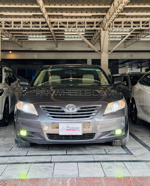 Toyota Camry 2008 for Sale in Peshawar Image-1