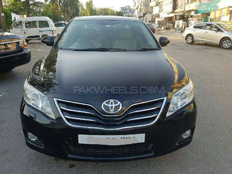 Toyota Camry 2010 for Sale in Islamabad Image-1