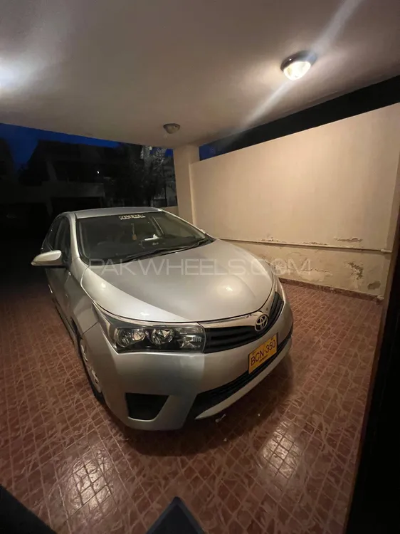 Toyota Corolla 2014 for Sale in Karachi Image-1