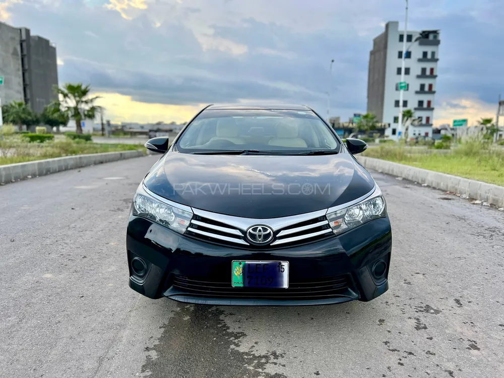 Toyota Corolla 2015 for Sale in Islamabad Image-1