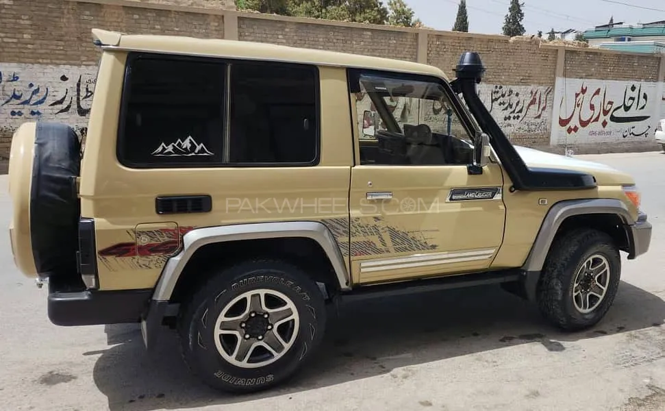 Toyota Fj Cruiser 1989 for Sale in Quetta Image-1