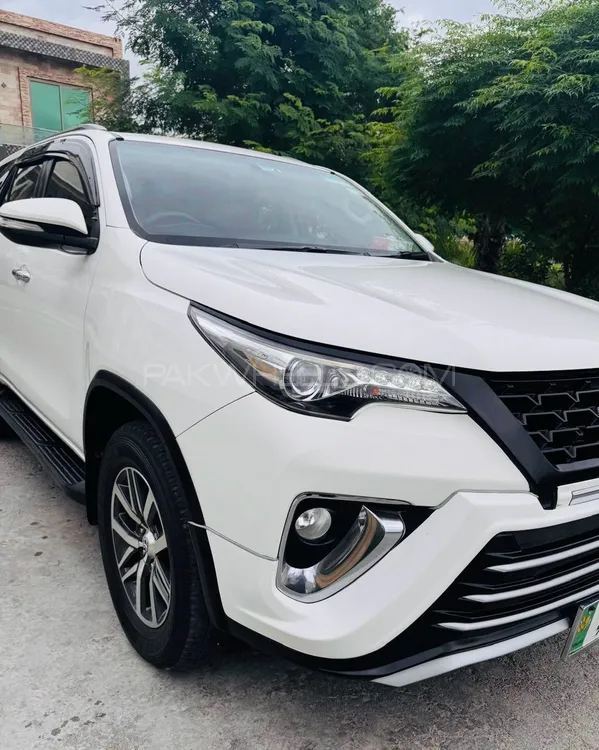 Toyota Fortuner 2017 for Sale in Gujranwala Image-1