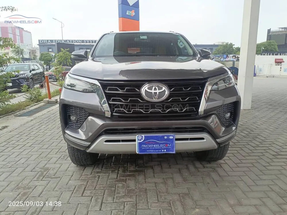 Toyota Fortuner 2021 for Sale in Lahore Image-1