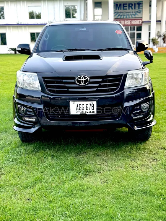ٹویوٹا ہائیلکس 2014 for Sale in اسلام آباد Image-1