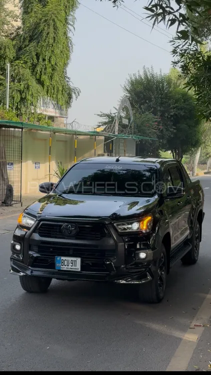 Toyota Hilux 2023 for Sale in Lahore Image-1
