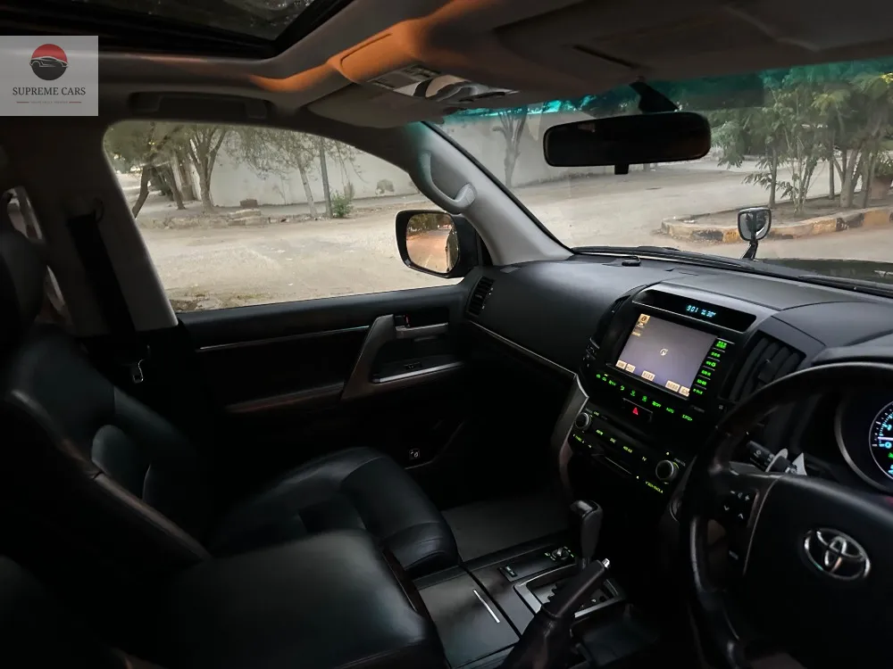 Toyota Land Cruiser 2011 for Sale in Karachi Toyota Land Cruiser 2011 for Sale in Karachi Image-24