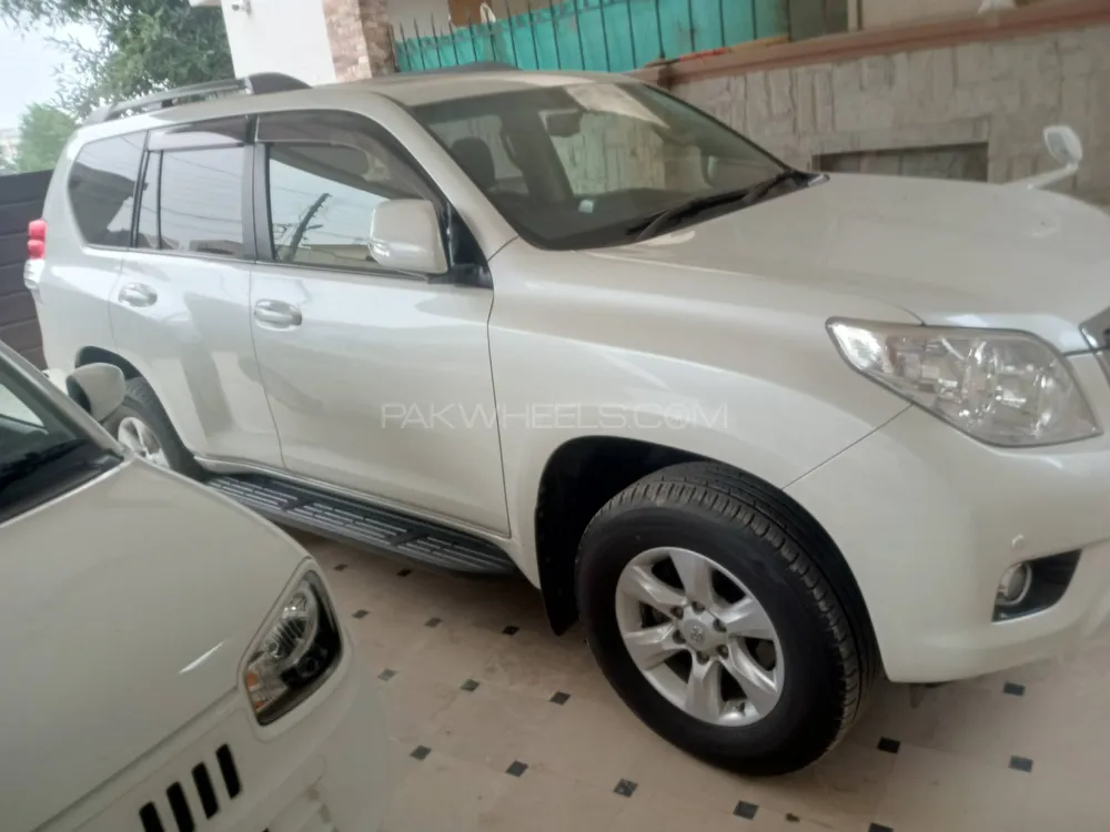 Toyota Prado 2011 for Sale in Islamabad Image-1