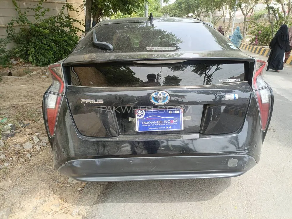 Toyota Prius 2018 for Sale in Karachi Toyota Prius 2018 for Sale in Karachi Image-6
