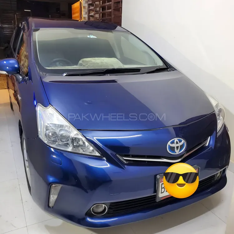 ٹویوٹا پریوس الفا 2012 for Sale in کراچی Image-1