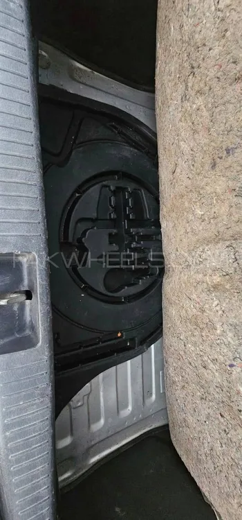Toyota Vitz 2004 for Sale in Quetta Image-1