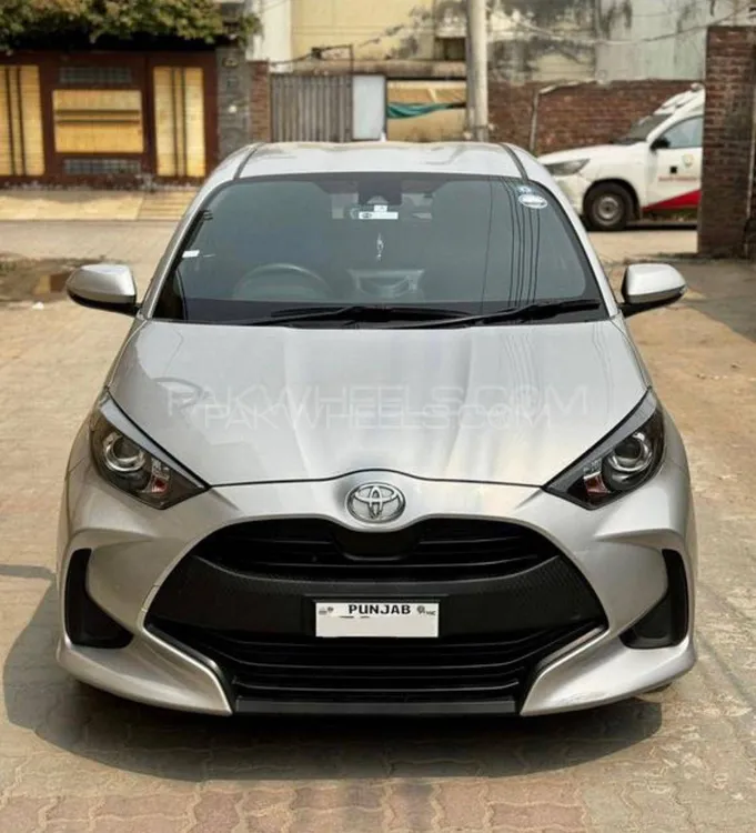 Toyota Yaris Hatchback 2021 for Sale in Sialkot Image-1