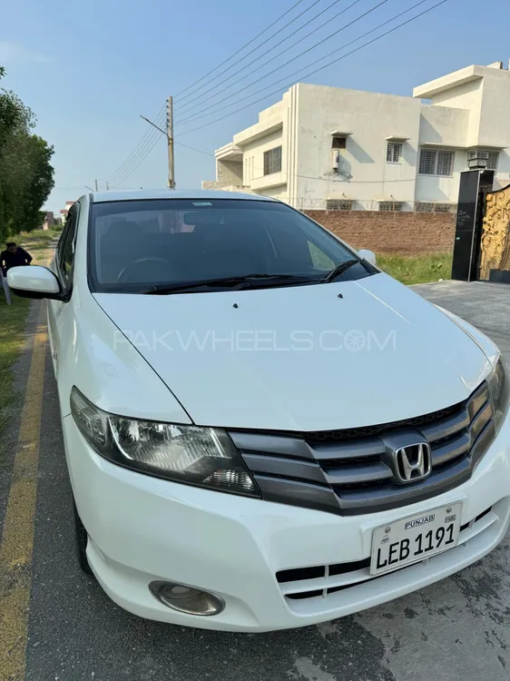 Honda City 2013 for Sale in Faisalabad Image-1