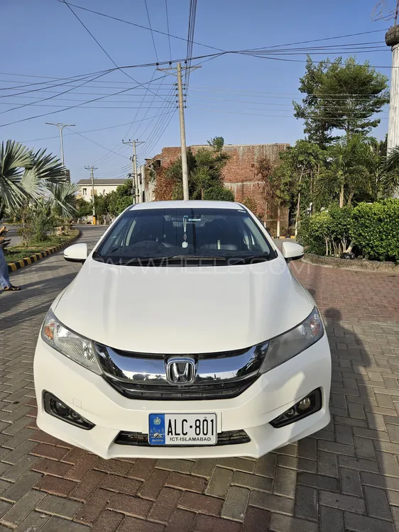 Honda Grace Hybrid 2015 for Sale in Gujranwala Image-1