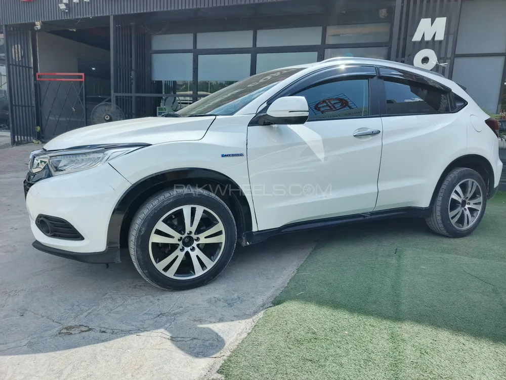 Honda Vezel 2014 for Sale in Rawalpindi Image-1
