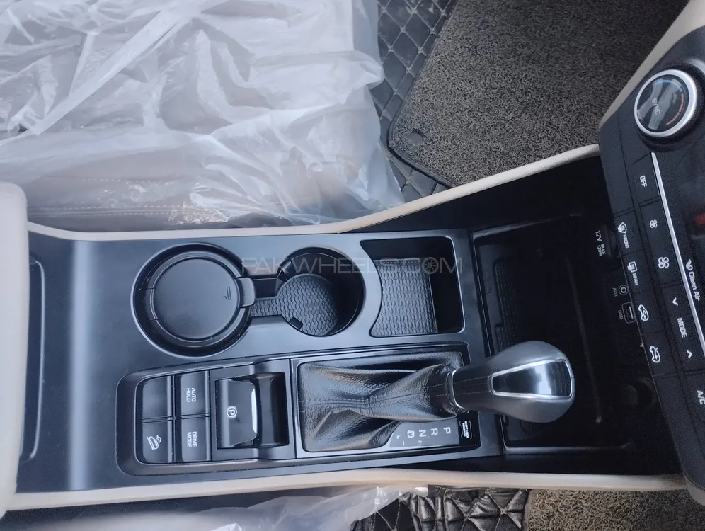 Hyundai Tucson 2022 for Sale in Lahore Hyundai Tucson 2022 for Sale in Lahore Image-8