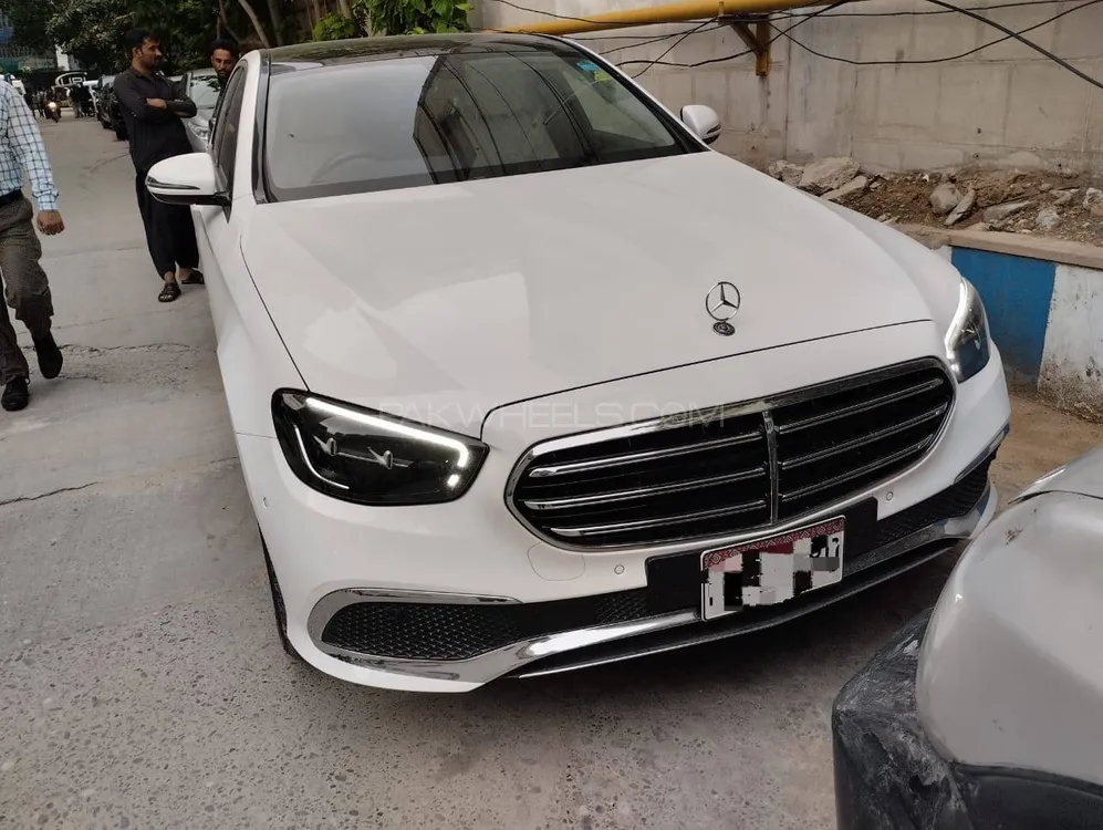 Mercedes Benz E Class 2021 for Sale in Karachi Image-1