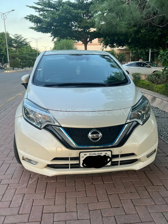 Nissan Note 2019 for Sale in Lahore Image-1