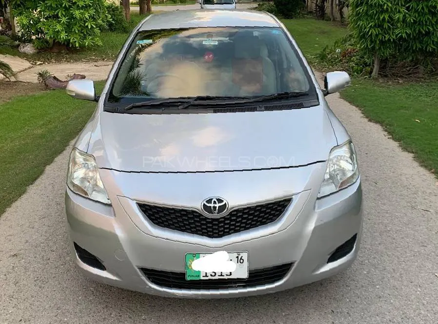 Toyota Belta 2012 for Sale in Lahore Image-1