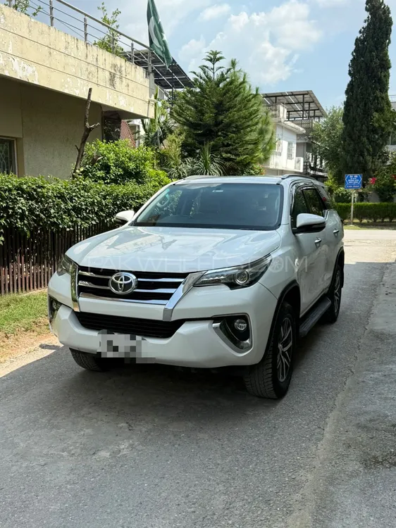 Toyota Fortuner 2017 for Sale in Islamabad Image-1