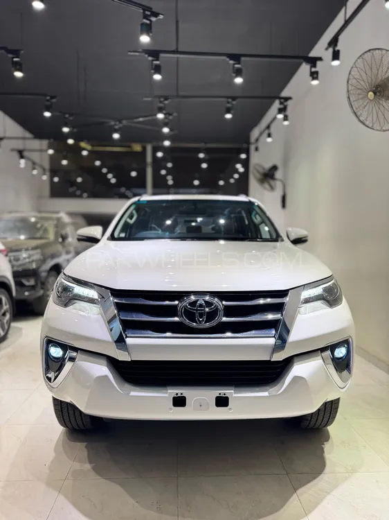 Toyota Fortuner 2020 for Sale in Karachi Image-1
