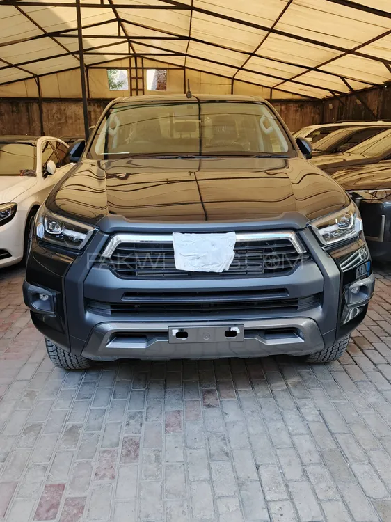 Toyota Hilux 2025 for Sale in Lahore Image-1