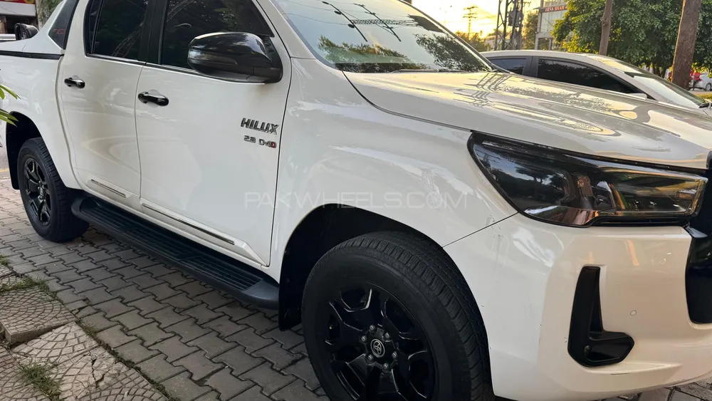Toyota Hilux 2023 for Sale in Lahore Image-1