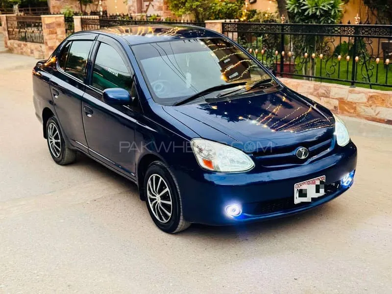 Toyota Platz 2006 for Sale in Karachi Image-1