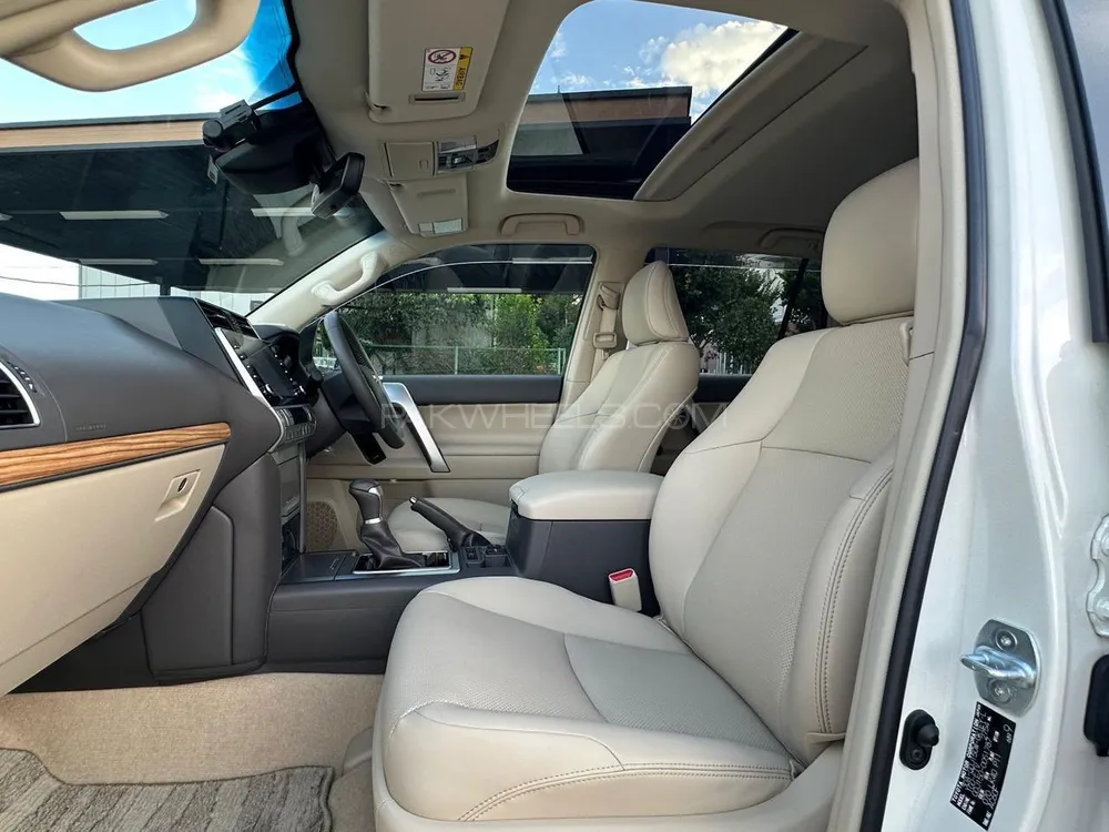Toyota Prado 2020 for Sale in Gujranwala Image-1