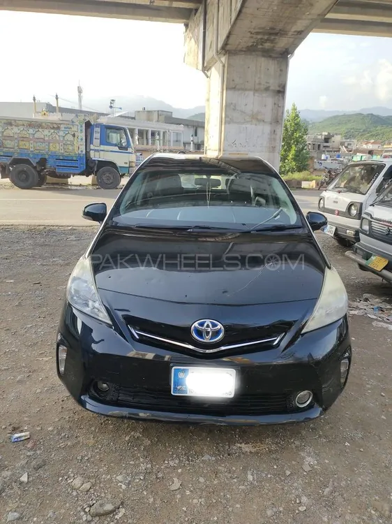 Toyota Prius 2011 for Sale in Islamabad Image-1