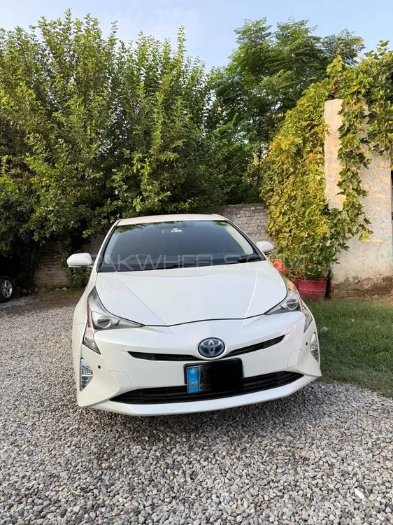 Toyota Prius 2018 for Sale in Peshawar Image-1