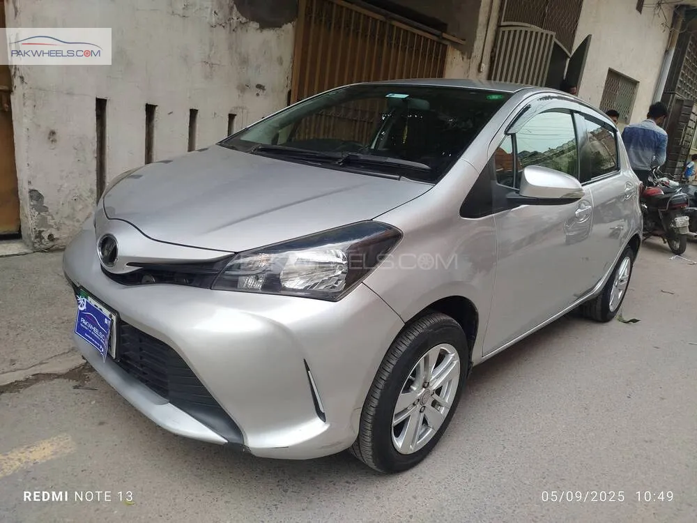 Toyota Vitz 2014 for Sale in Lahore Toyota Vitz 2014 for Sale in Lahore Image-3