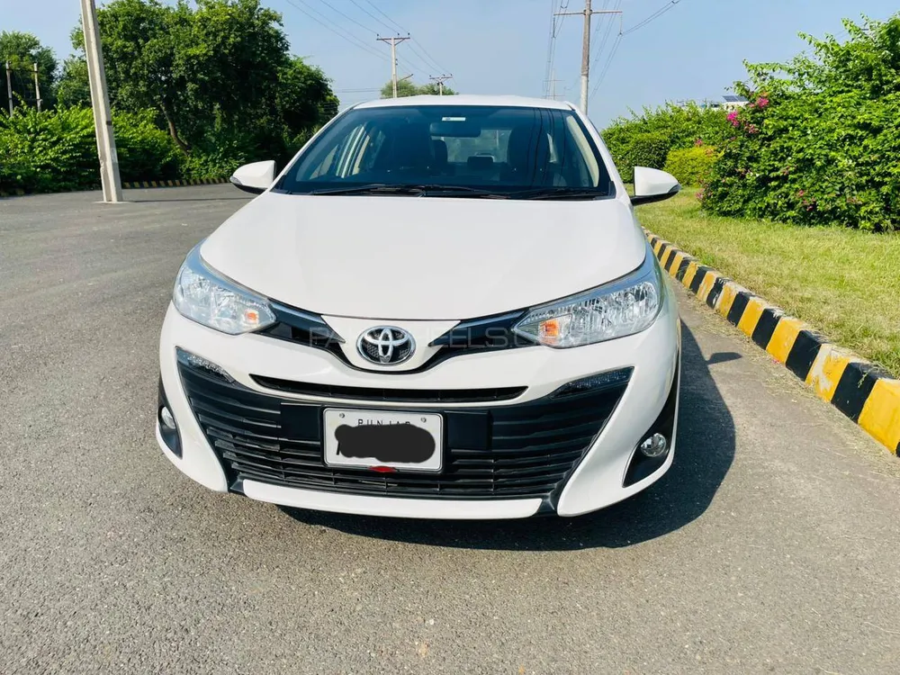 Toyota Yaris Sedan 2022 for Sale in Lahore Image-1