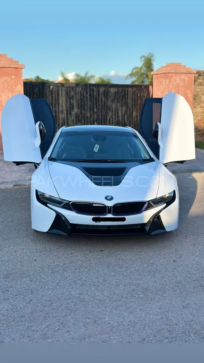BMW i8 2014 for Sale in Islamabad Image-1
