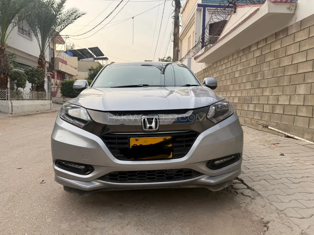 Honda Vezel 2016 for Sale in Karachi Image-1