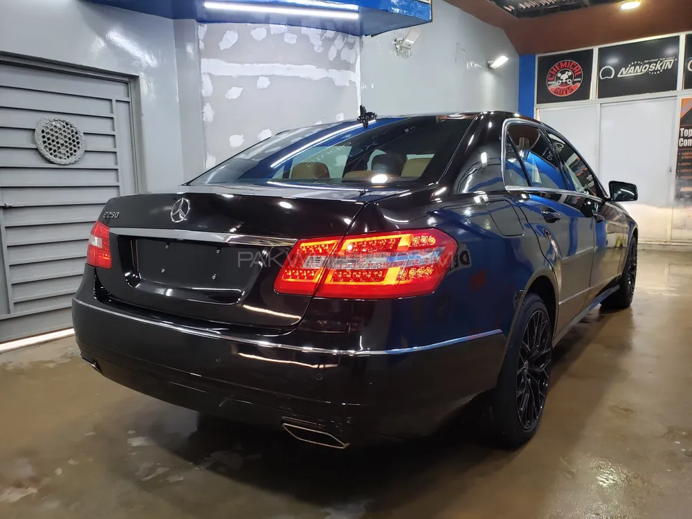 Mercedes Benz E Class 2013 for Sale in Karachi Mercedes Benz E Class 2013 for Sale in Karachi Image-8