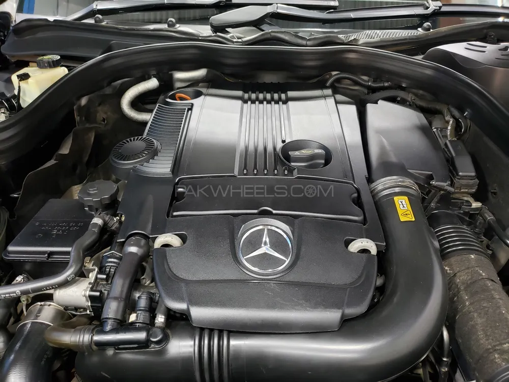 Mercedes Benz E Class 2013 for Sale in Karachi Mercedes Benz E Class 2013 for Sale in Karachi Image-17