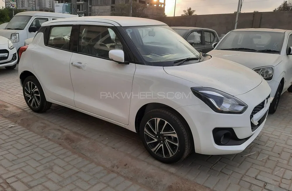 سوزوکی سوئفٹ 2025 for Sale in کراچی Image-1