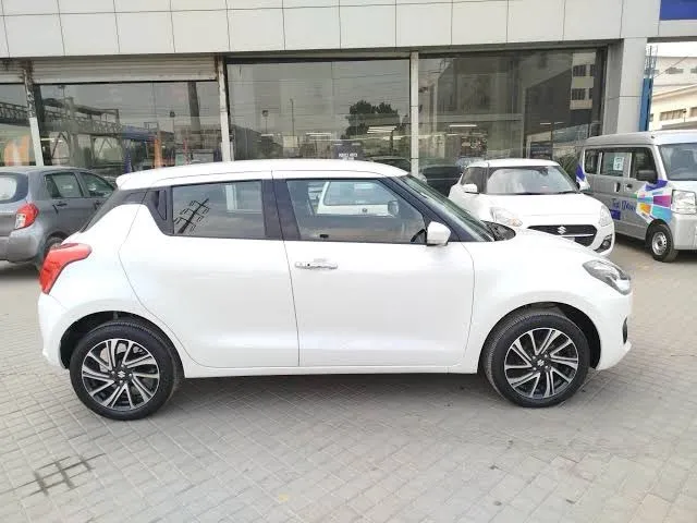 Suzuki Swift 2025 for Sale in Hyderabad Image-1