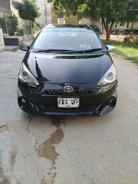 Toyota Aqua 2012 for Sale in Karachi Image-1