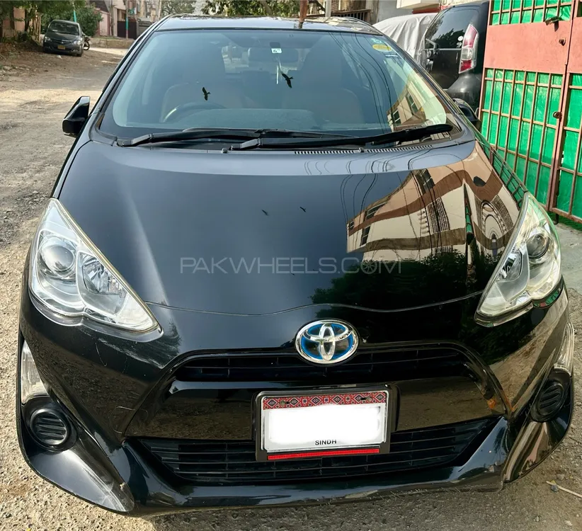 Toyota Aqua 2015 for Sale in Karachi Image-1