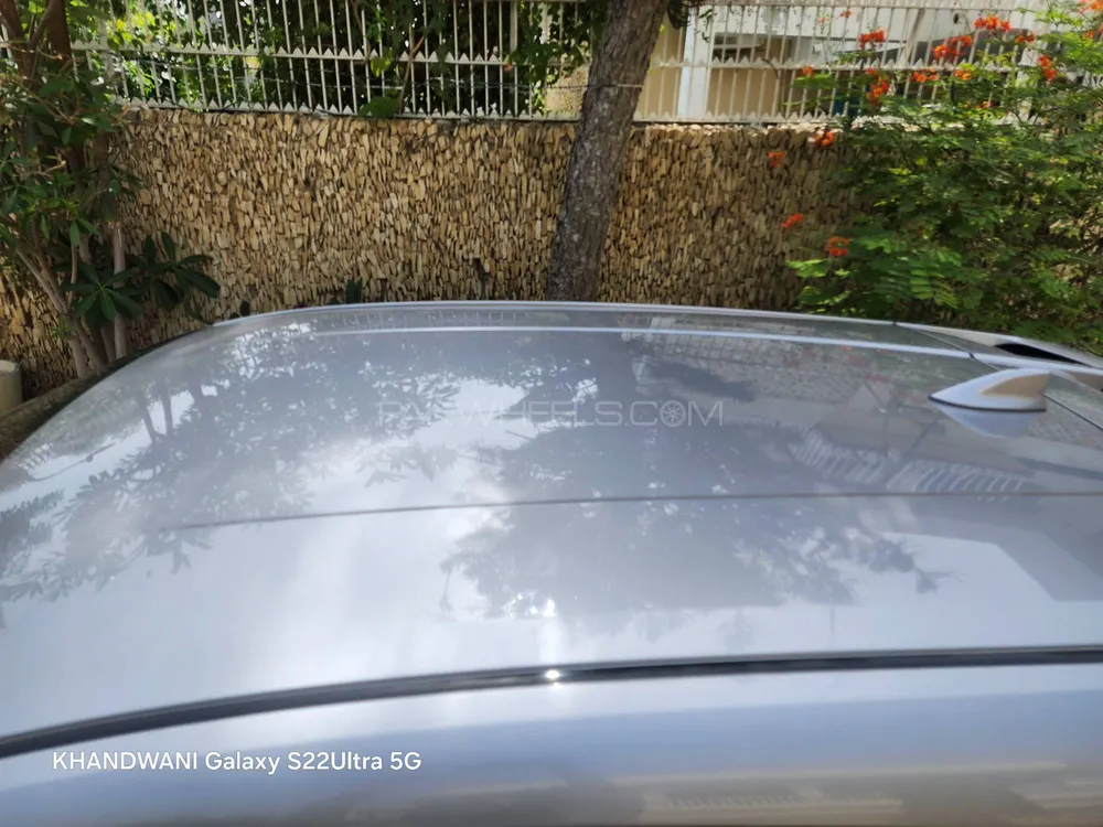 Toyota C-HR 2017 for Sale in Karachi Toyota C-HR 2017 for Sale in Karachi Image-9