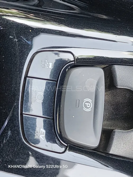 Toyota C-HR 2017 for Sale in Karachi Toyota C-HR 2017 for Sale in Karachi Image-14